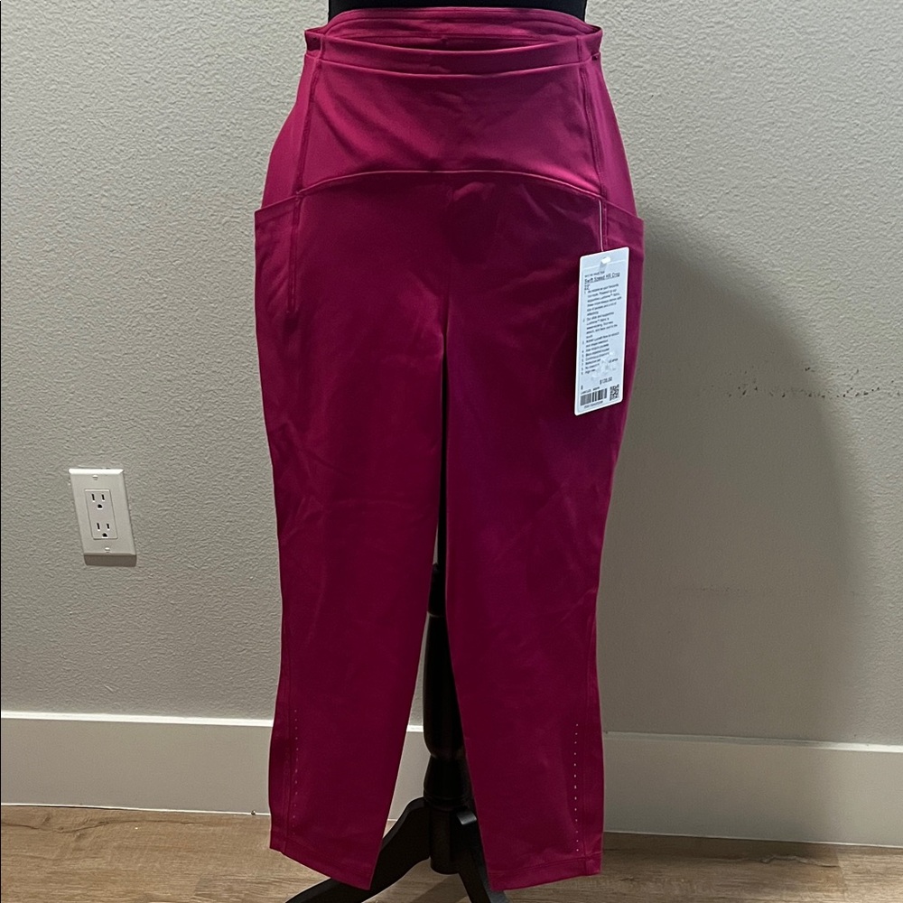 NWT Lululemon swift speed hr crop 23”